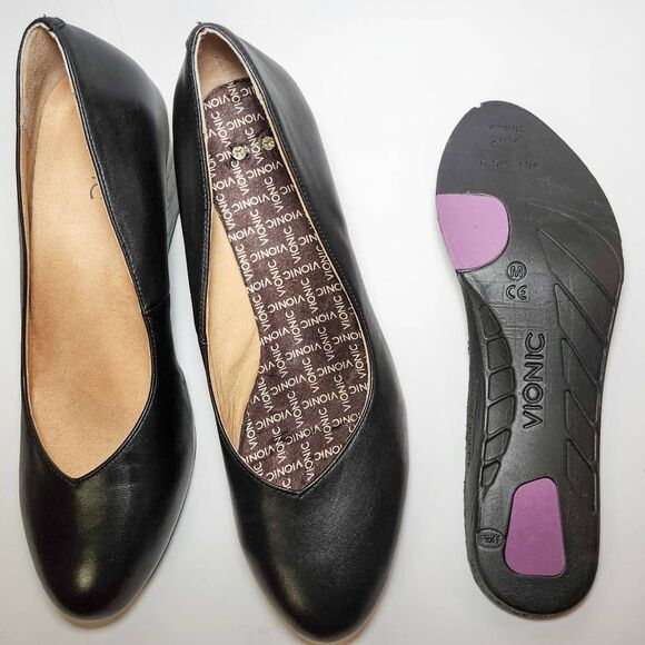 Vionic Black Wedges - Picture 7 of 7